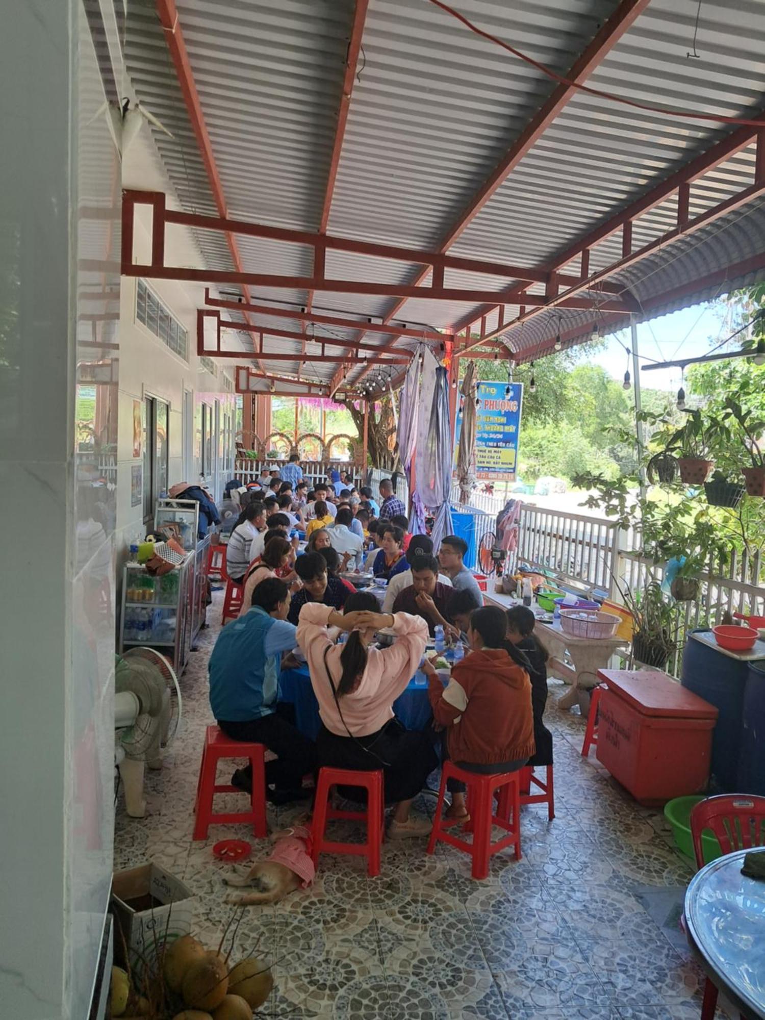 Nhà Nghỉ NgọC PhuọNg Hon Son Hotel Lai Son ภายนอก รูปภาพ